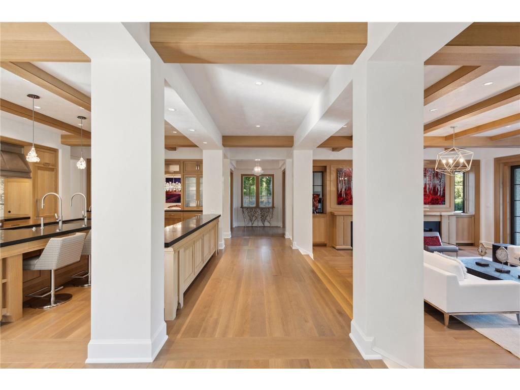 2552 W Lake Of The Isles Parkway Minneapolis MN 55405 - Lake of the Isles 7004655 image5