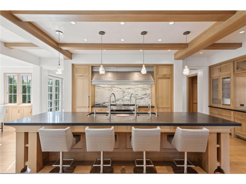 2552 W Lake Of The Isles Parkway Minneapolis MN 55405 - Lake of the Isles 7004655 image6