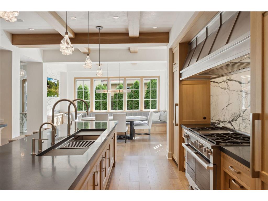 2552 W Lake Of The Isles Parkway Minneapolis MN 55405 - Lake of the Isles 7004655 image7