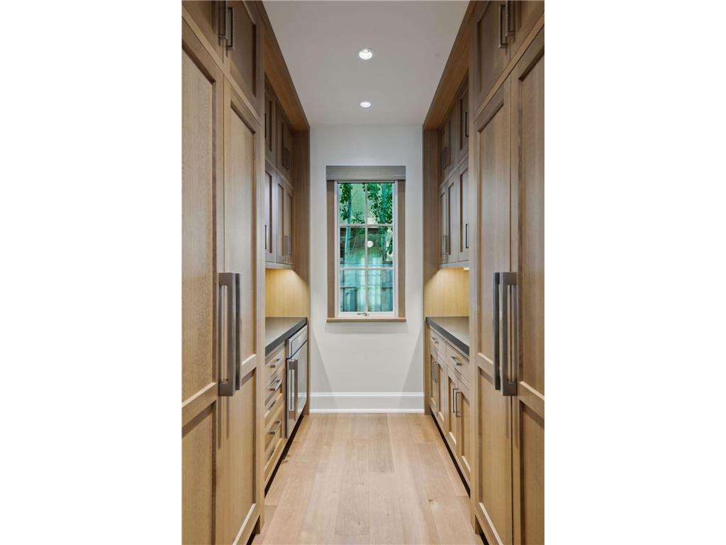 2552 W Lake Of The Isles Parkway Minneapolis MN 55405 - Lake of the Isles 7004655 image8