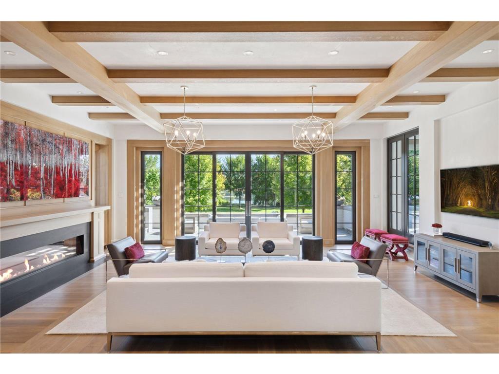 2552 W Lake Of The Isles Parkway Minneapolis MN 55405 - Lake of the Isles 7004655 image9