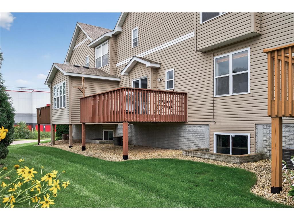 2553 11th Avenue Anoka MN 55303 7065618 image26