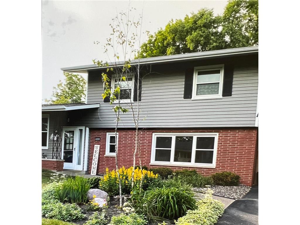 2553 Crestline Drive White Bear Lake MN 55110 6562476 image1