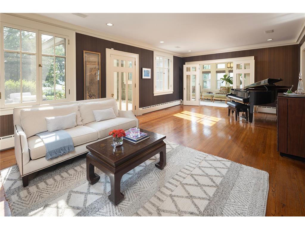 2554 W Lake Of The Isles Parkway Minneapolis MN 55405 - Lake of the Isles 6810636 image12