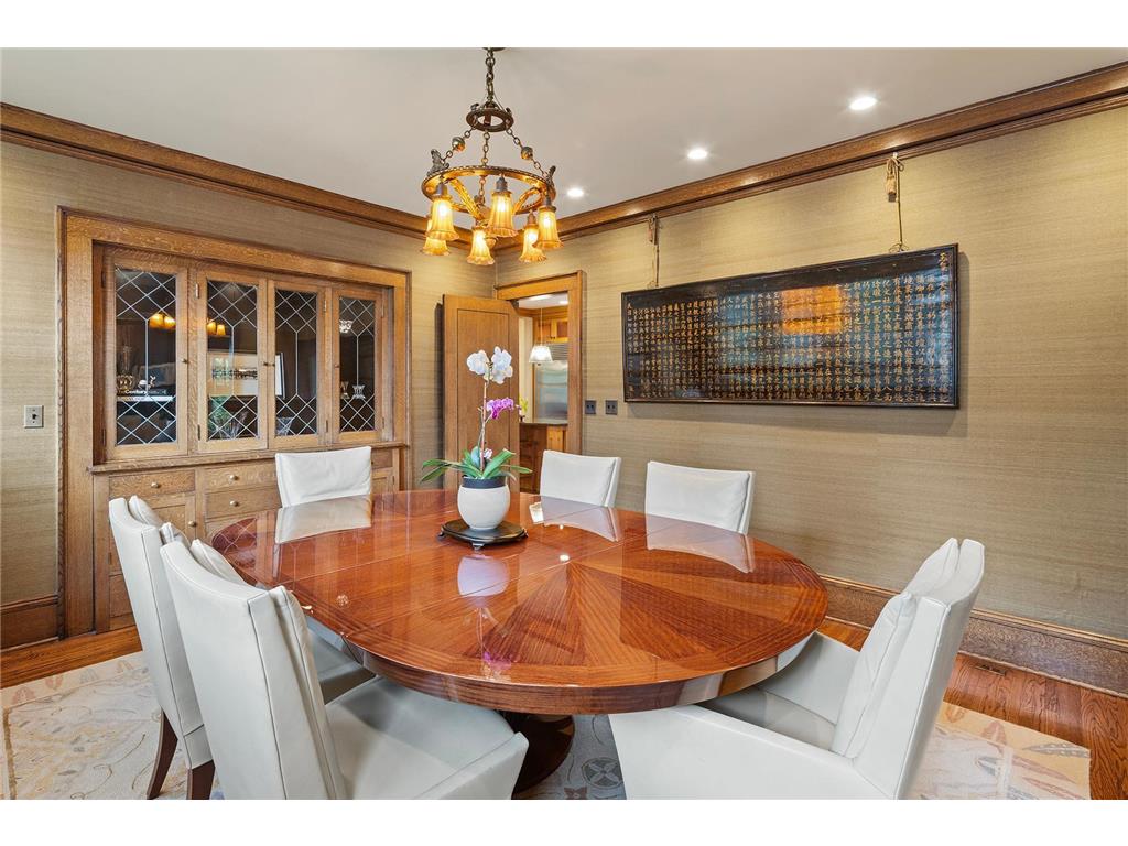 2554 W Lake Of The Isles Parkway Minneapolis MN 55405 - Lake of the Isles 6810636 image17