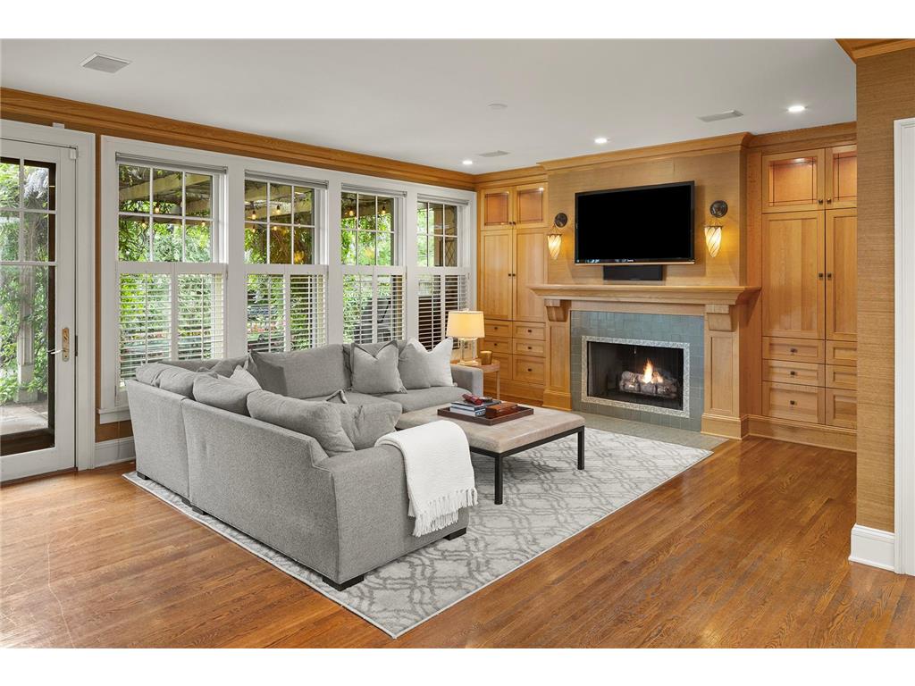 2554 W Lake Of The Isles Parkway Minneapolis MN 55405 - Lake of the Isles 6810636 image20