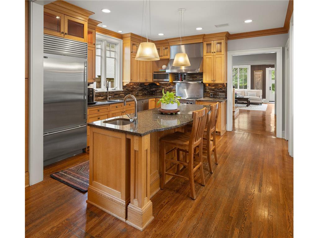 2554 W Lake Of The Isles Parkway Minneapolis MN 55405 - Lake of the Isles 6810636 image23