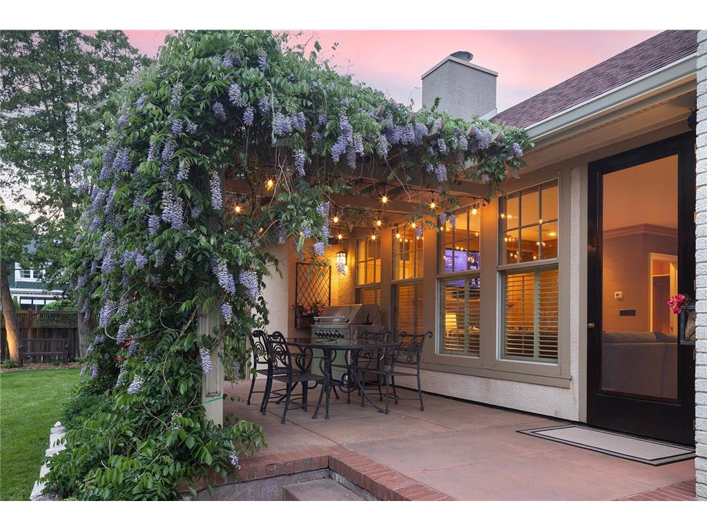 2554 W Lake Of The Isles Parkway Minneapolis MN 55405 - Lake of the Isles 6810636 image42