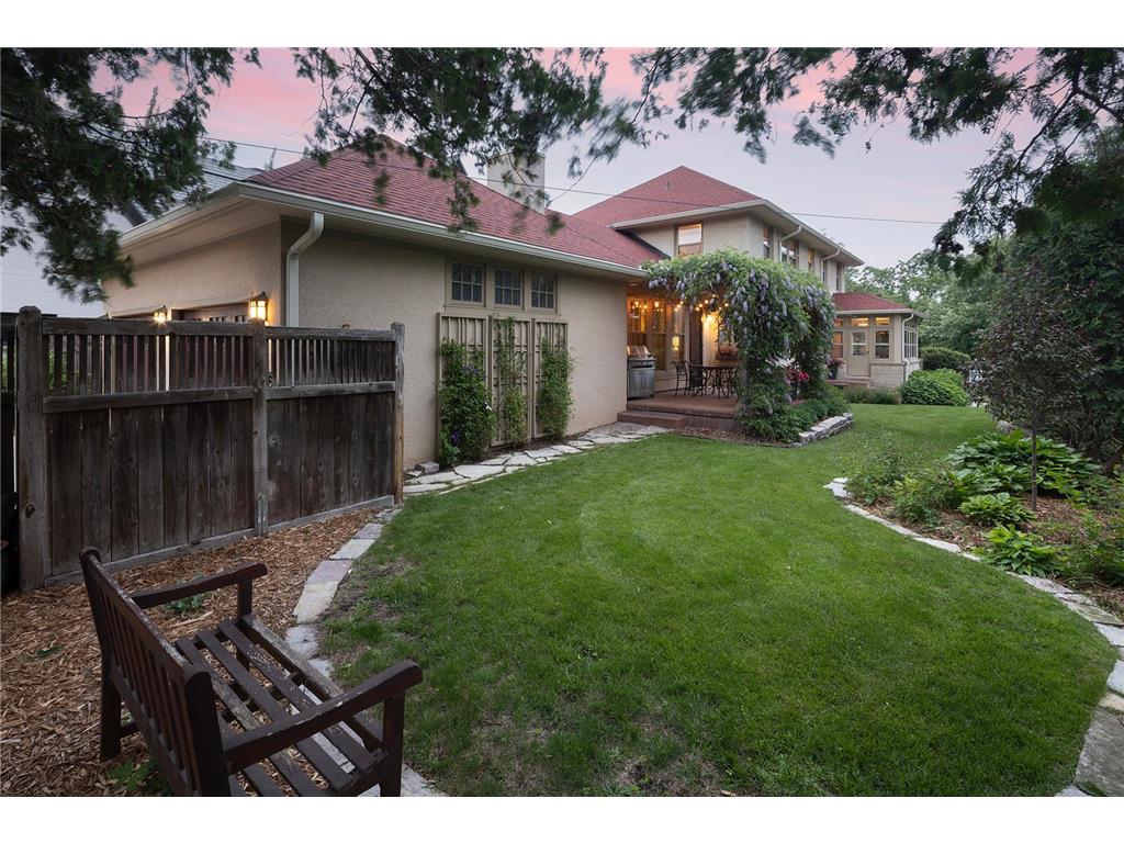 2554 W Lake Of The Isles Parkway Minneapolis MN 55405 - Lake of the Isles 6810636 image44