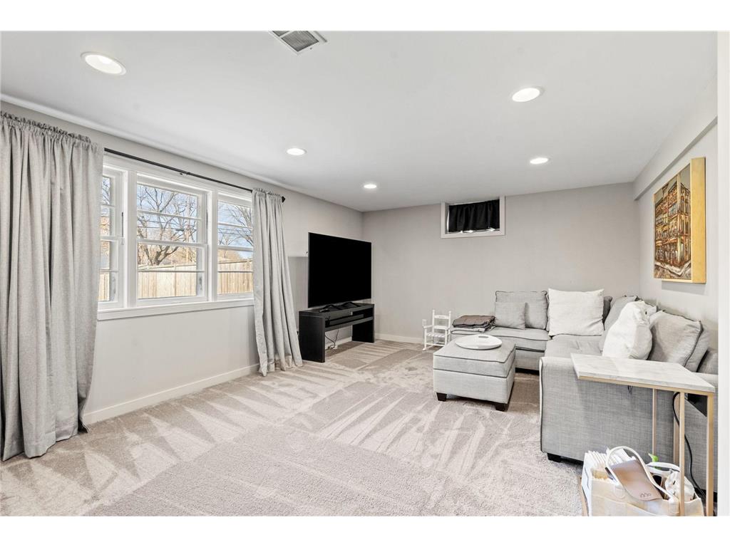 2554 Xenwood Avenue S Saint Louis Park MN 55416 7062745 image23