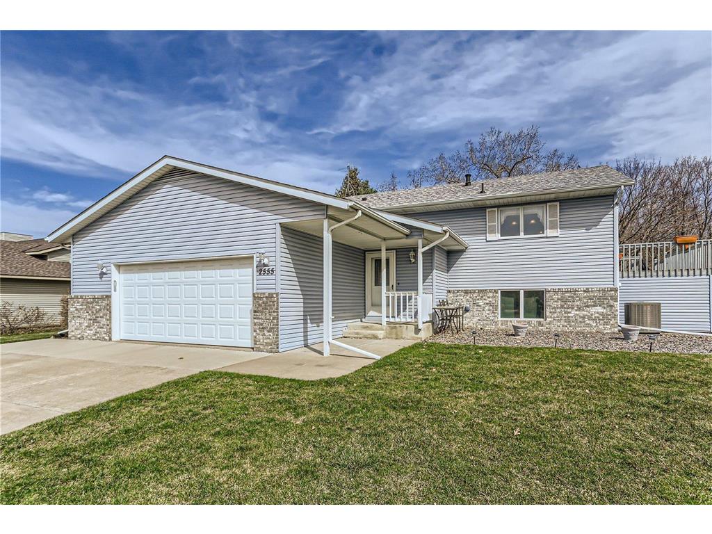 2555 78th Street E Inver Grove Heights MN 55076 6517998 image1