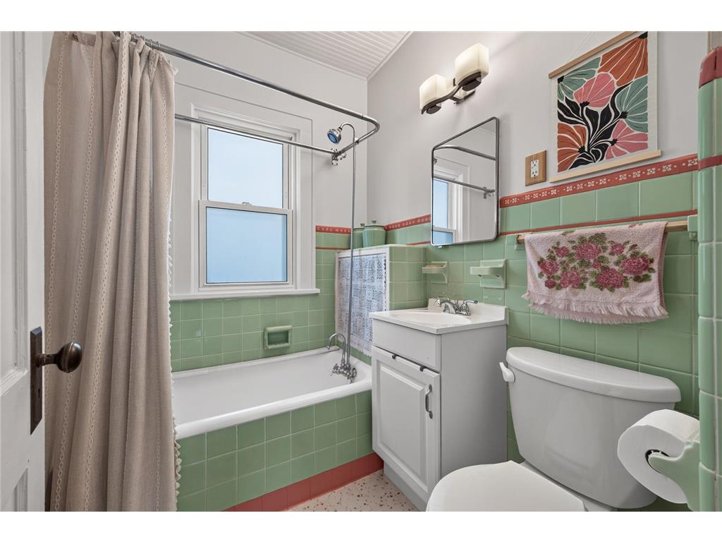 2555 Mckinley Street NE Minneapolis MN 55418 7102047 image14