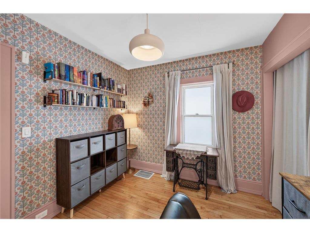 2555 Mckinley Street NE Minneapolis MN 55418 7102047 image18