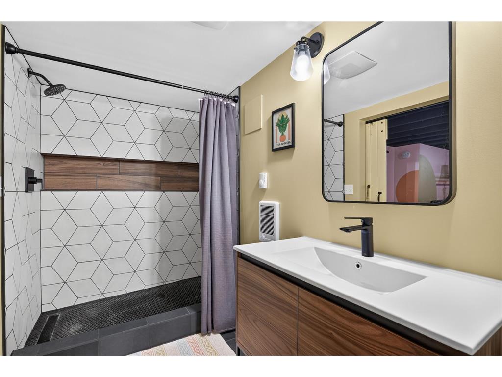 2555 Mckinley Street NE Minneapolis MN 55418 7102047 image22