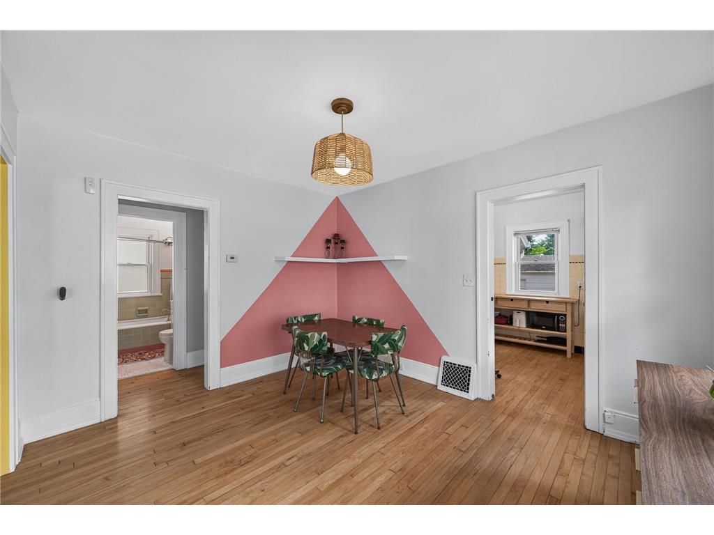 2555 Mckinley Street NE Minneapolis MN 55418 7102047 image8