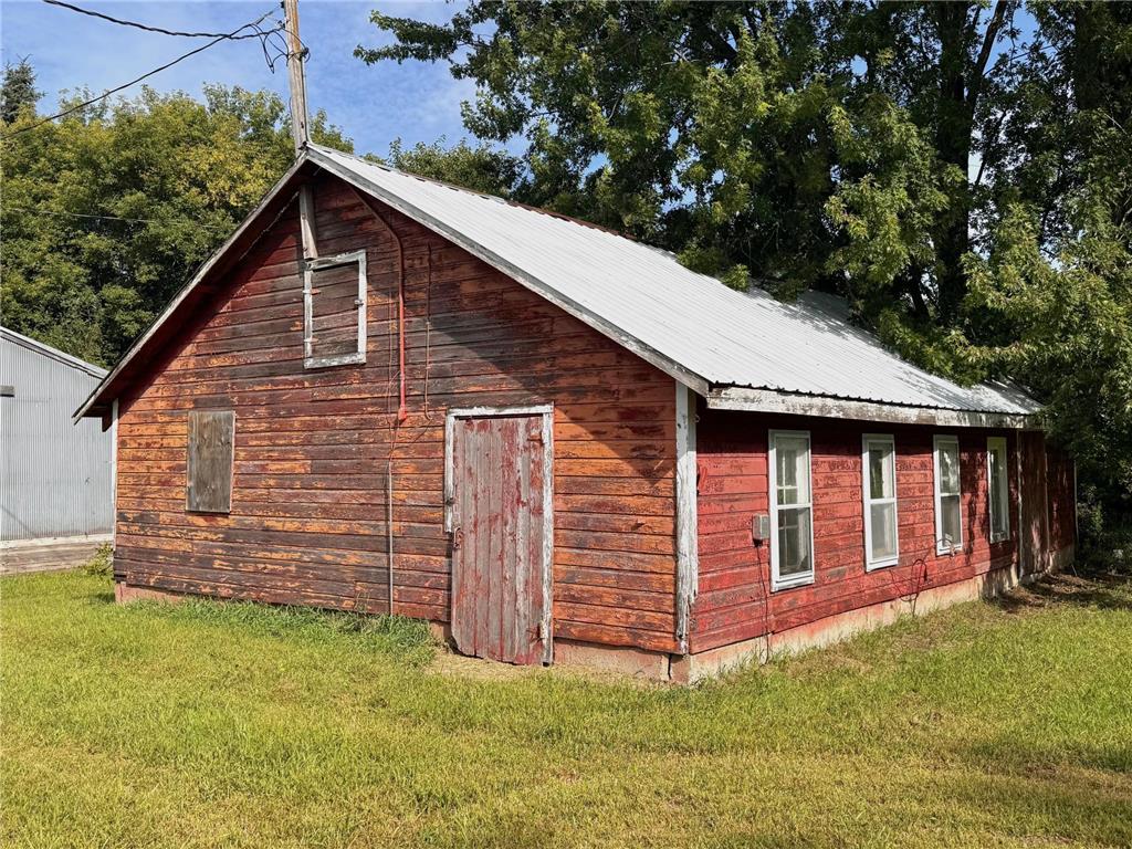 2555 River Road Marshall MN 56258 - Redwood River 6777223 image19