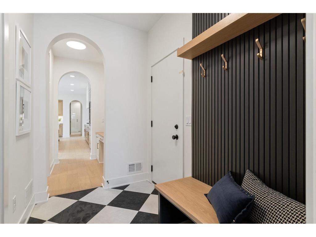 25560 Smithtown Road Shorewood MN 55331 6769542 image24