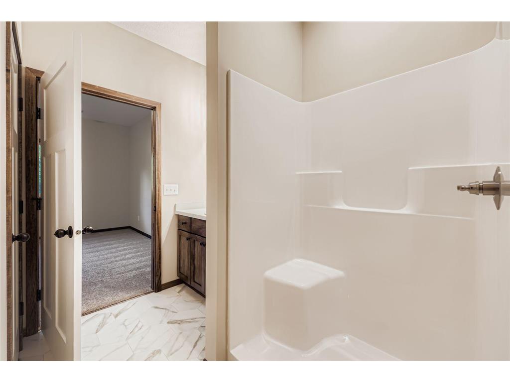 2557 County Rd I Mounds View MN 55112 6794616 image18