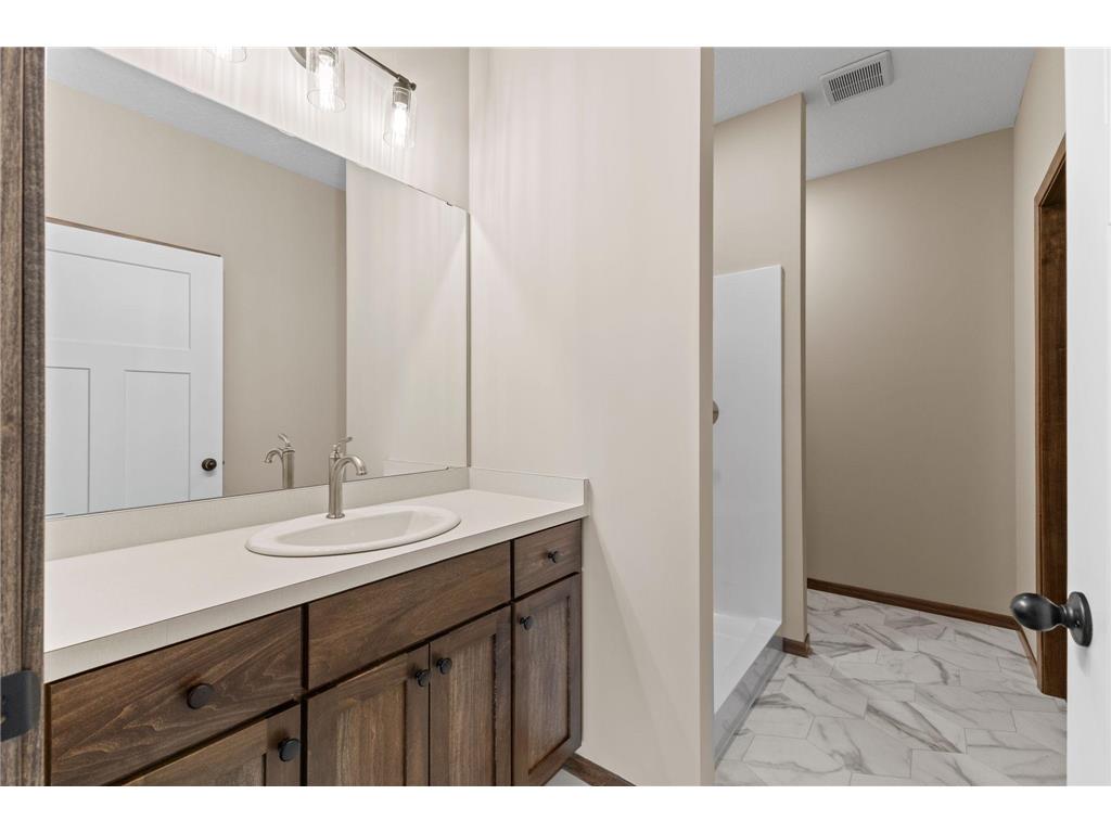 2557 County Rd I Mounds View MN 55112 6794616 image28