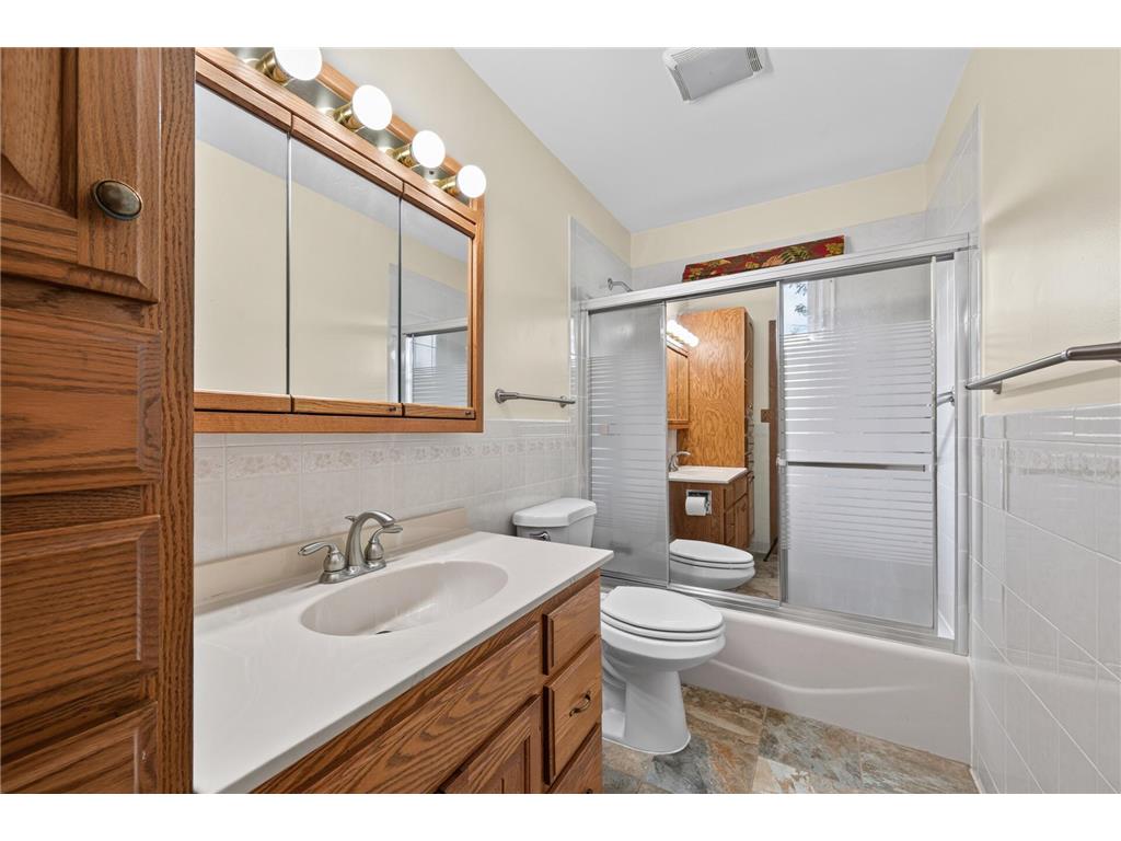 2559 Clarence Street Maplewood MN 55109 7094008 image18