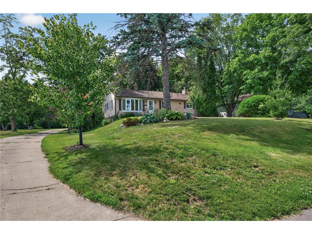 2559 Clarence Street Maplewood MN 55109 7094008 image3