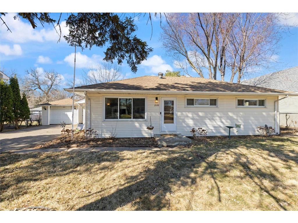 2559 Herschel Street Roseville MN 55113 7038112 image1