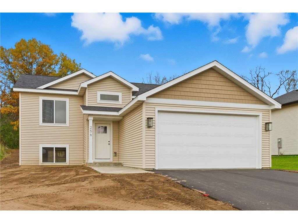 256 Dakota Avenue Roberts WI 54023 6805645 image1