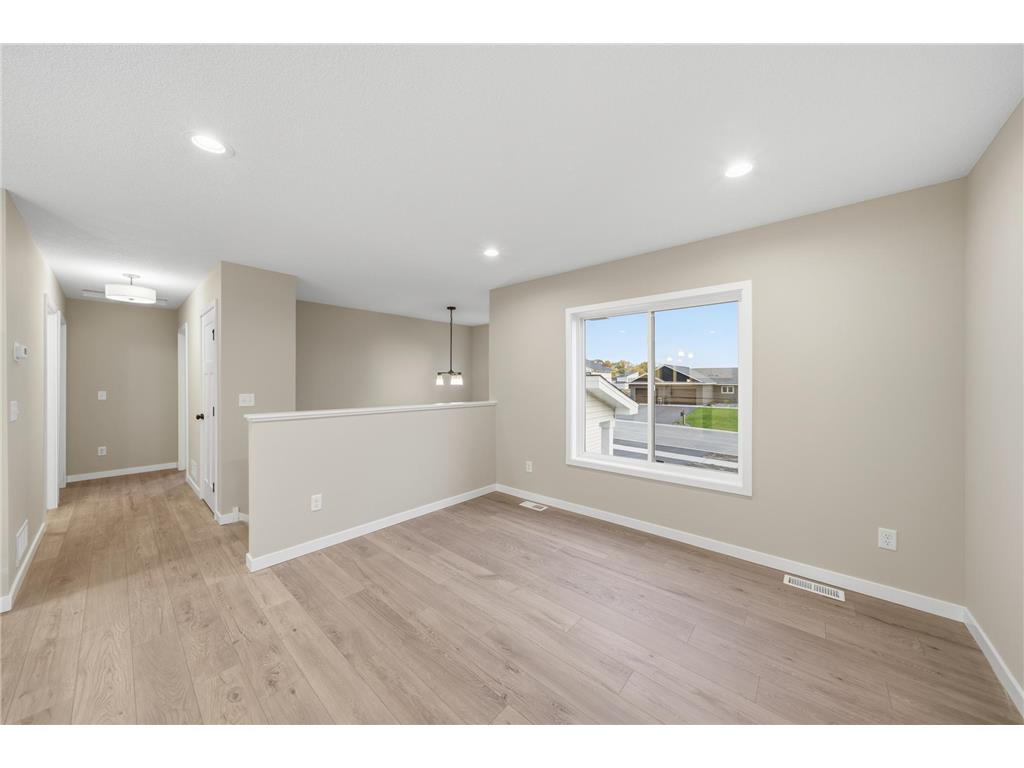 256 Dakota Avenue Roberts WI 54023 6805645 image7