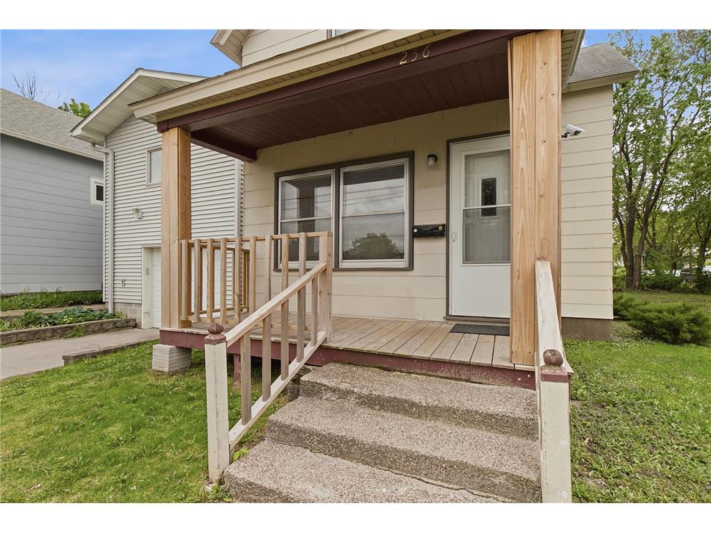 256 Rose Avenue W Saint Paul MN 55117 7077582 image3
