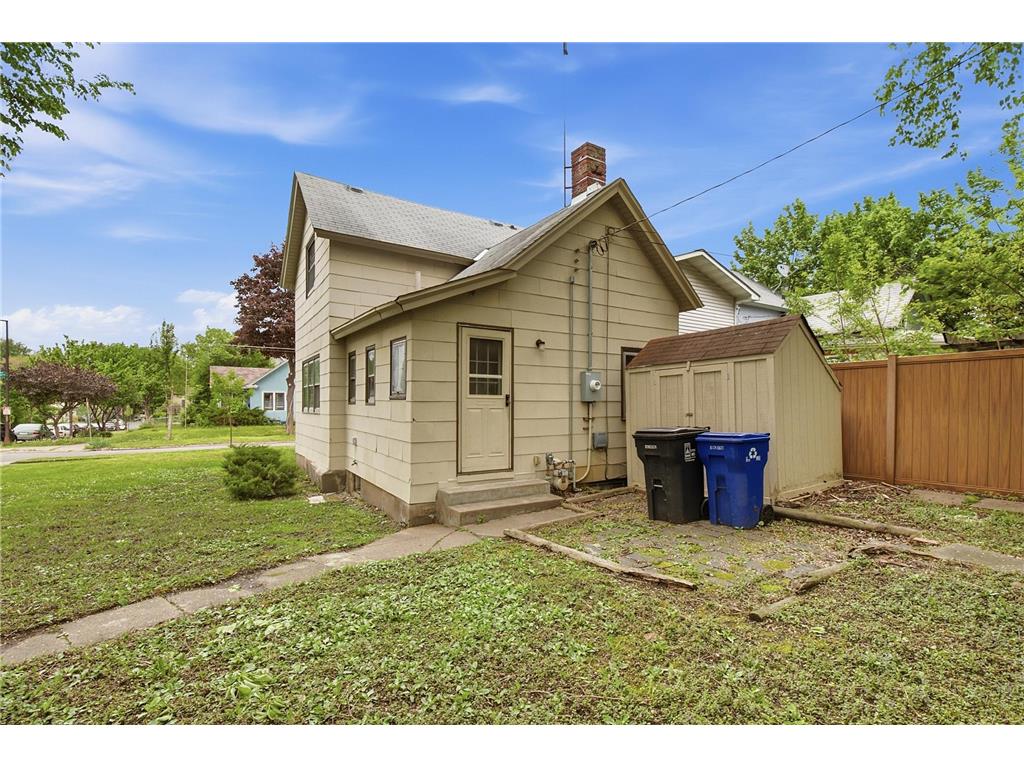 256 Rose Avenue W Saint Paul MN 55117 7077582 image4