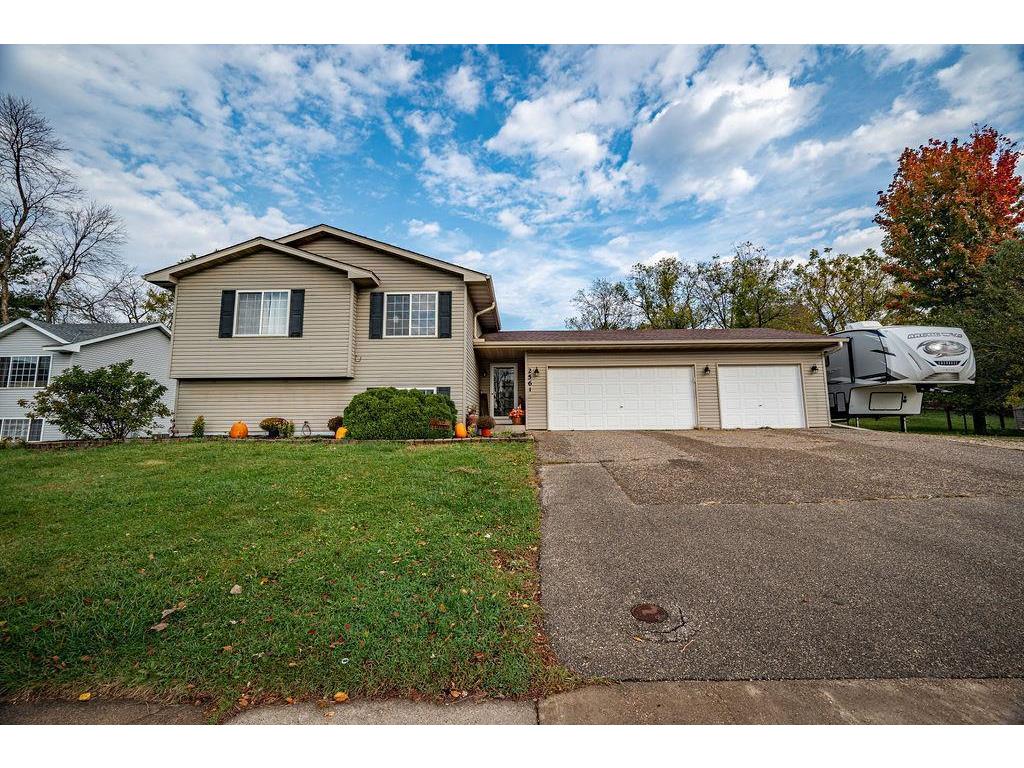 256 W Panther Drive Ellsworth WI 54011 6806947 image1