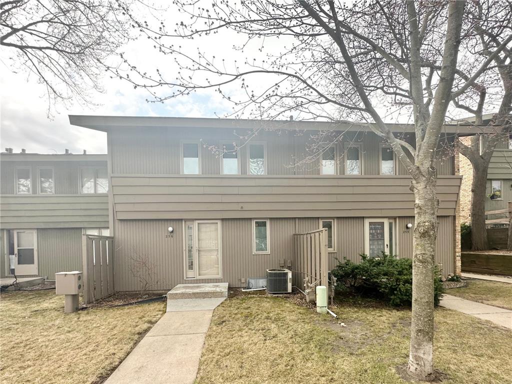 256 Windsor Lane New Brighton MN 55112 6361604 image1