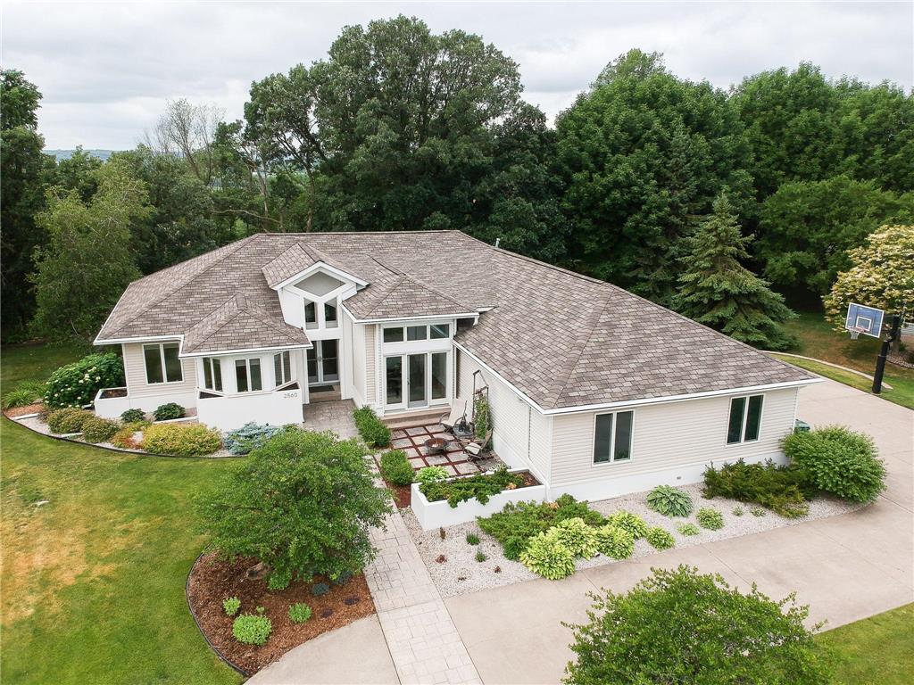 2560 Golf View Drive River Falls Twp WI 54022 6376168 image1