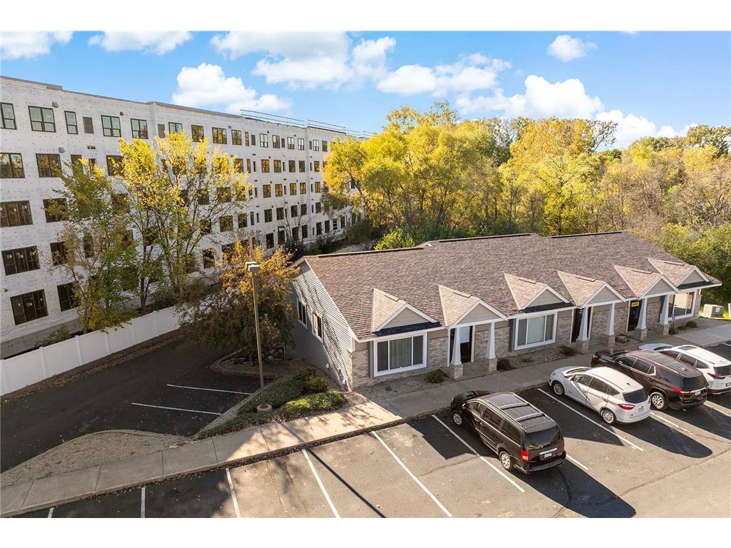 2560 Rice Street Little Canada MN 55113 7021249 image1