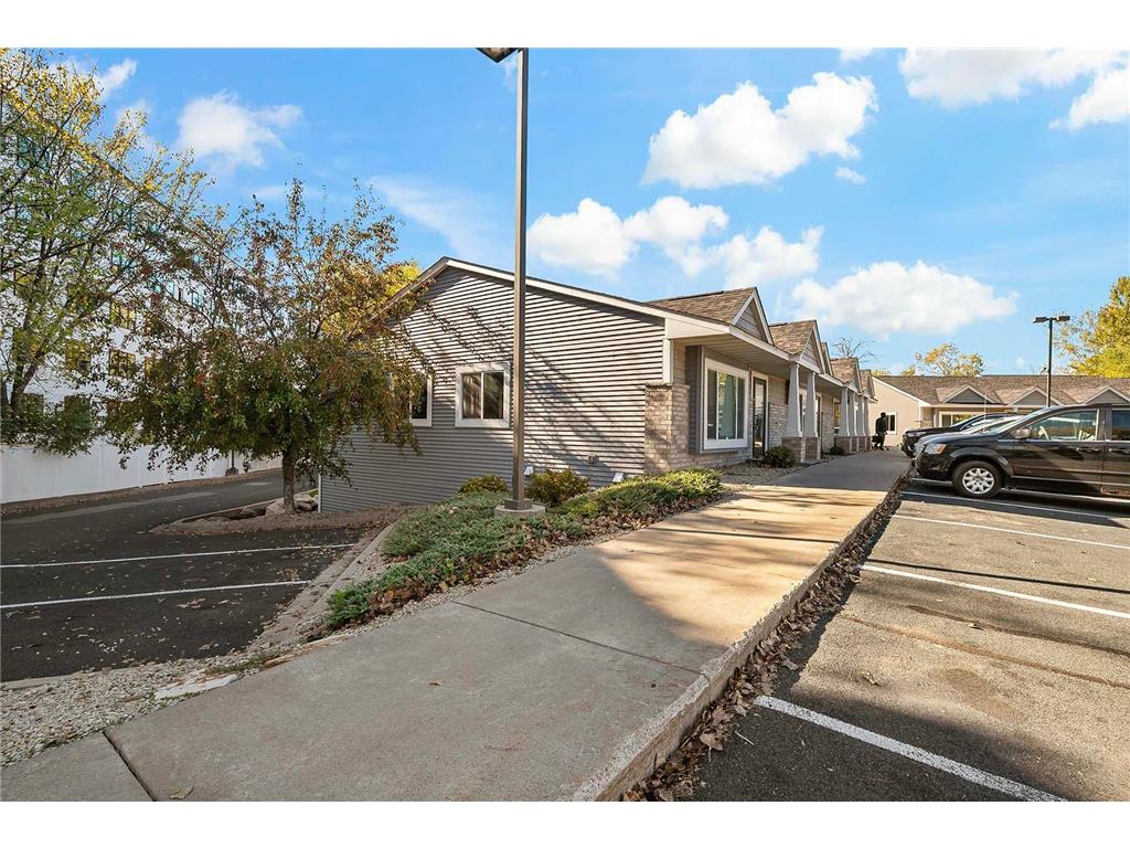 2560 Rice Street Little Canada MN 55113 7021249 image10