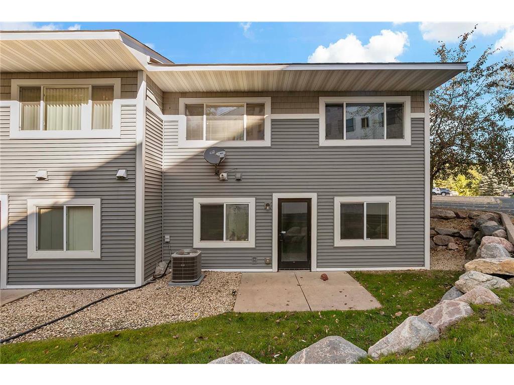 2560 Rice Street Little Canada MN 55113 7021249 image12