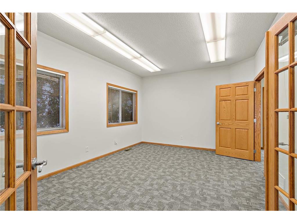 2560 Rice Street Little Canada MN 55113 7021249 image19