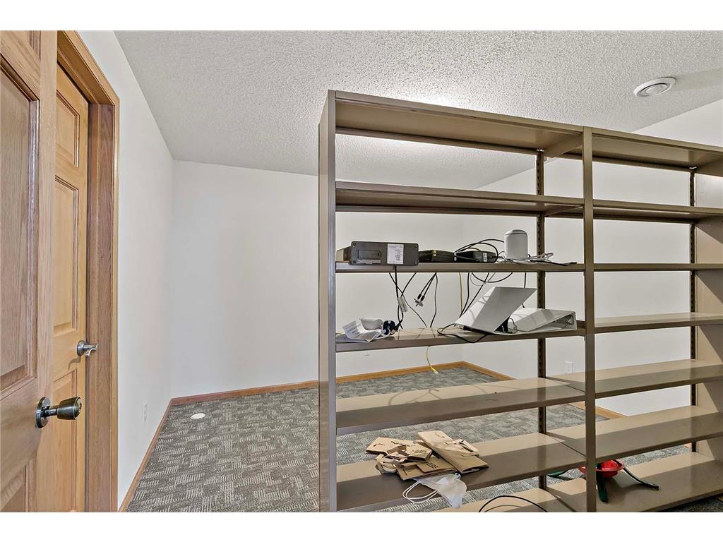 2560 Rice Street Little Canada MN 55113 7021249 image30