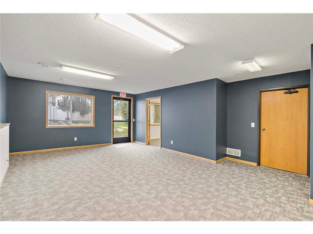 2560 Rice Street Little Canada MN 55113 7021249 image32