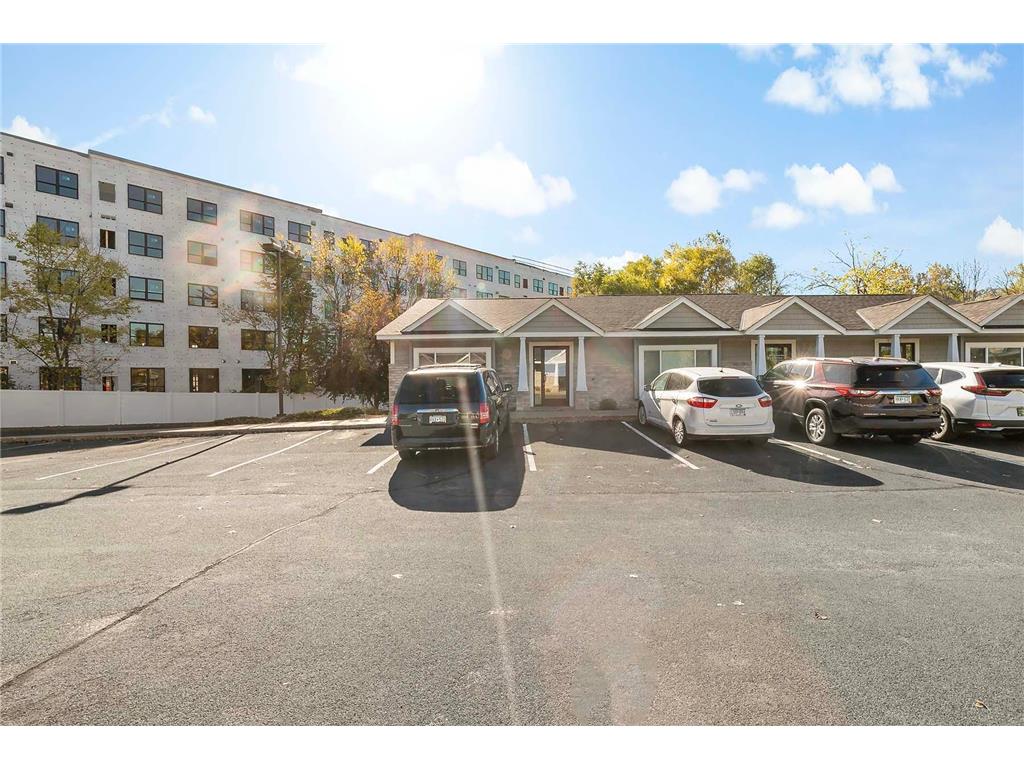 2560 Rice Street Little Canada MN 55113 7021249 image9