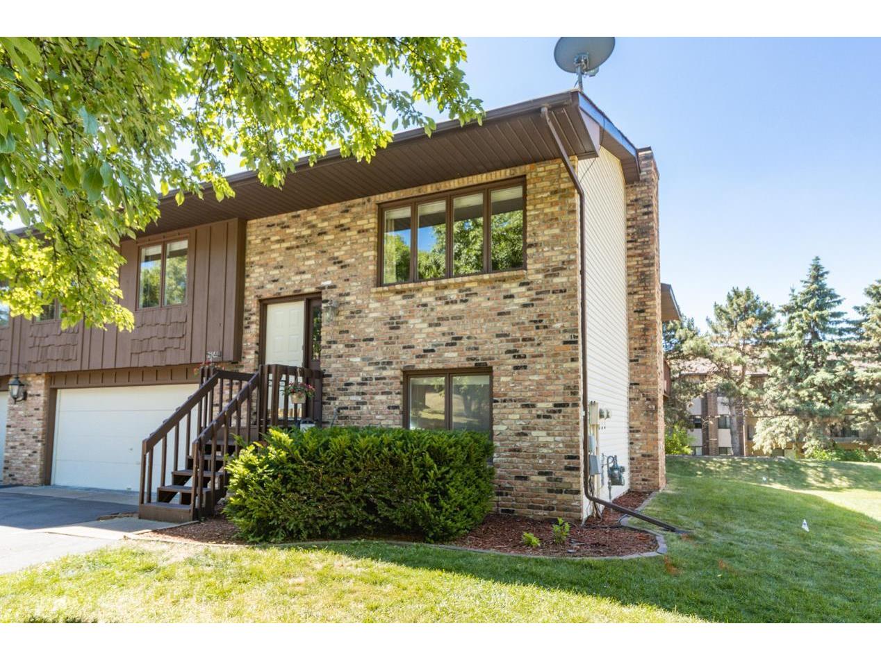 2561 Cedar Hills Drive, MN, 55305 MLS 5767980 Edina Realty