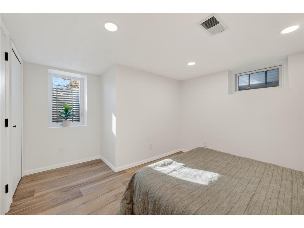 2561 Harvester Avenue E Maplewood MN 55119 7018012 image21