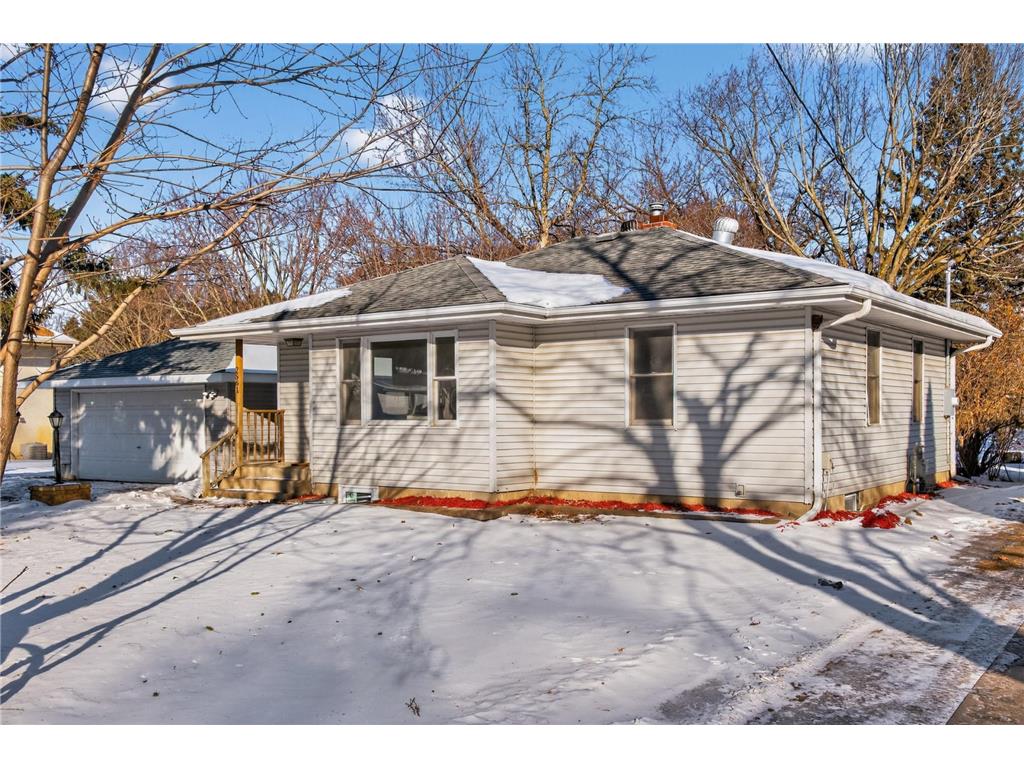 2561 Harvester Avenue E Maplewood MN 55119 7018012 image3