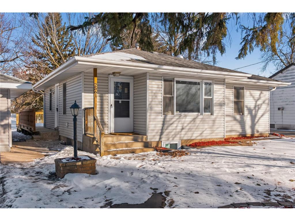 2561 Harvester Avenue E Maplewood MN 55119 7018012 image5