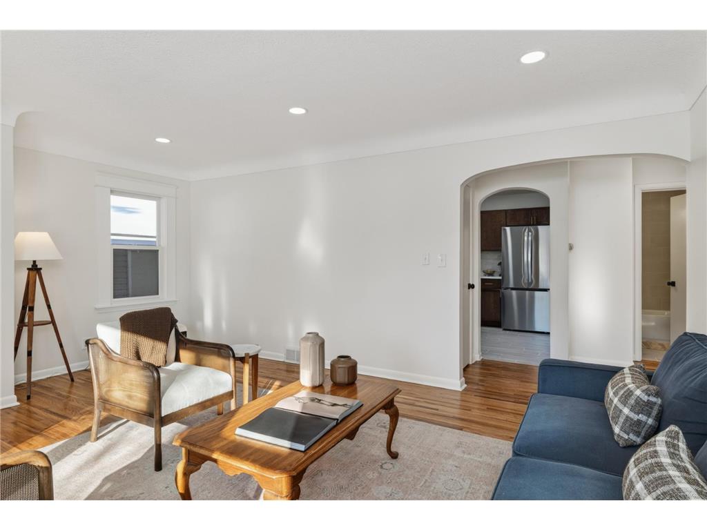 2561 Harvester Avenue E Maplewood MN 55119 7018012 image8