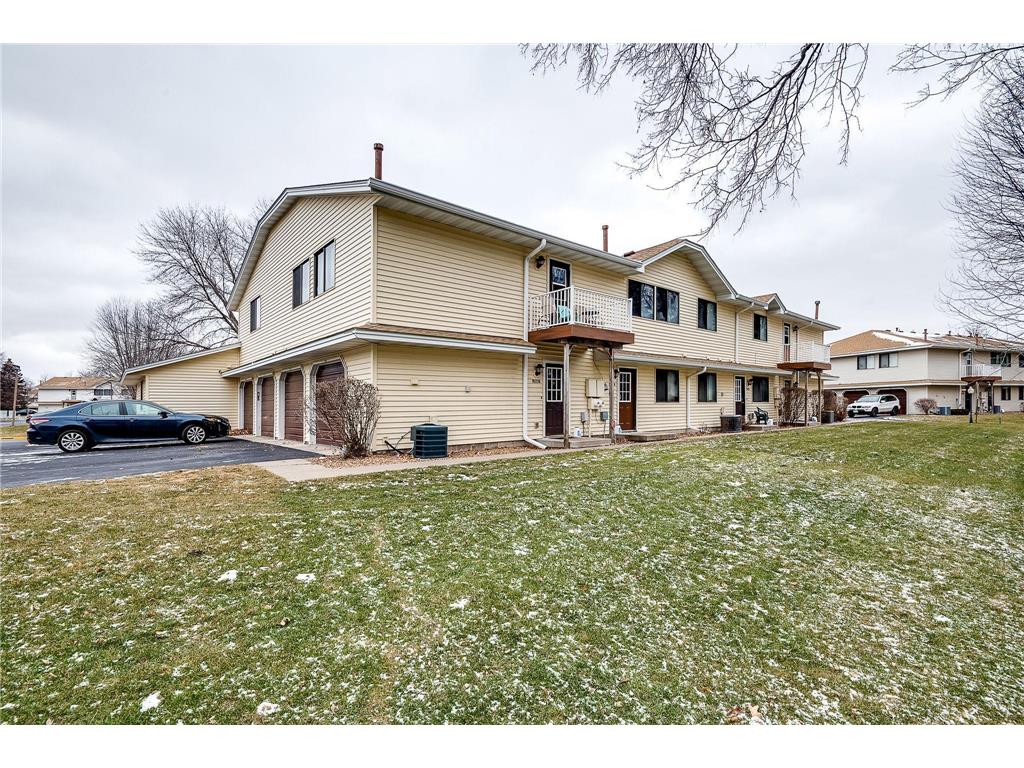 2563 Brookdale Lane Brooklyn Park MN 55444 6475576 image1