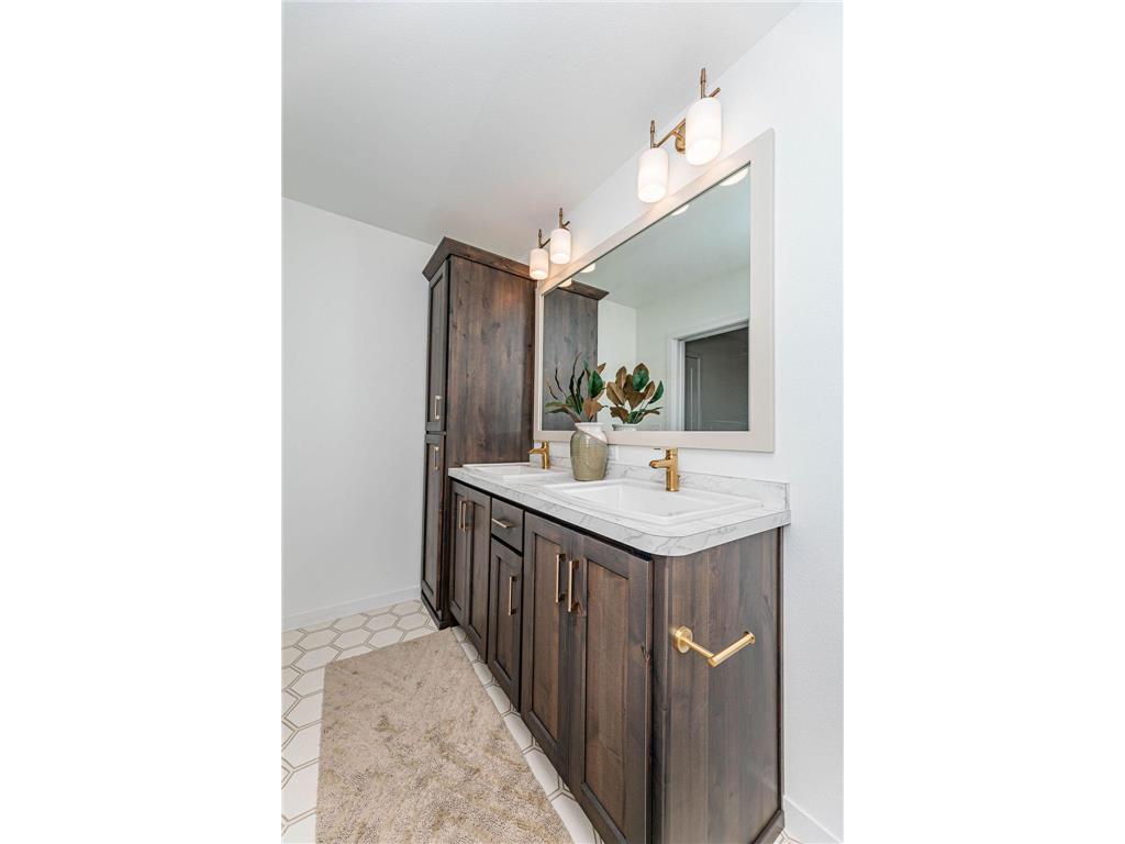 2563 Golden Lane S Fargo ND 58104 7104289 image19