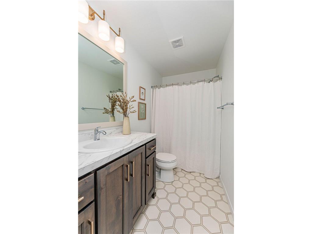 2563 Golden Lane S Fargo ND 58104 7104289 image26