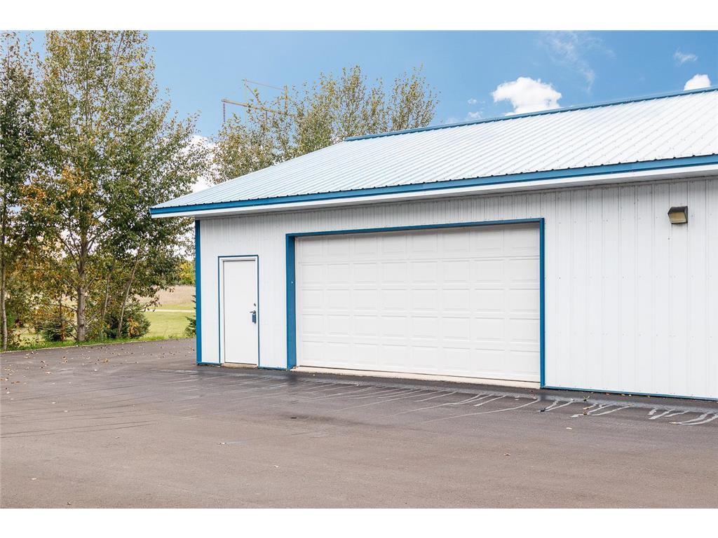 25633 Brolin Beach Road #8 Detroit Lakes MN 56501 6430298 image1