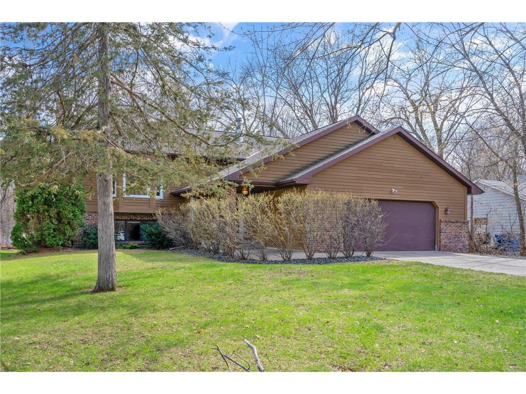 2564 Buffalo Street White Bear Twp MN 55110 - White Bear 6340877 image1